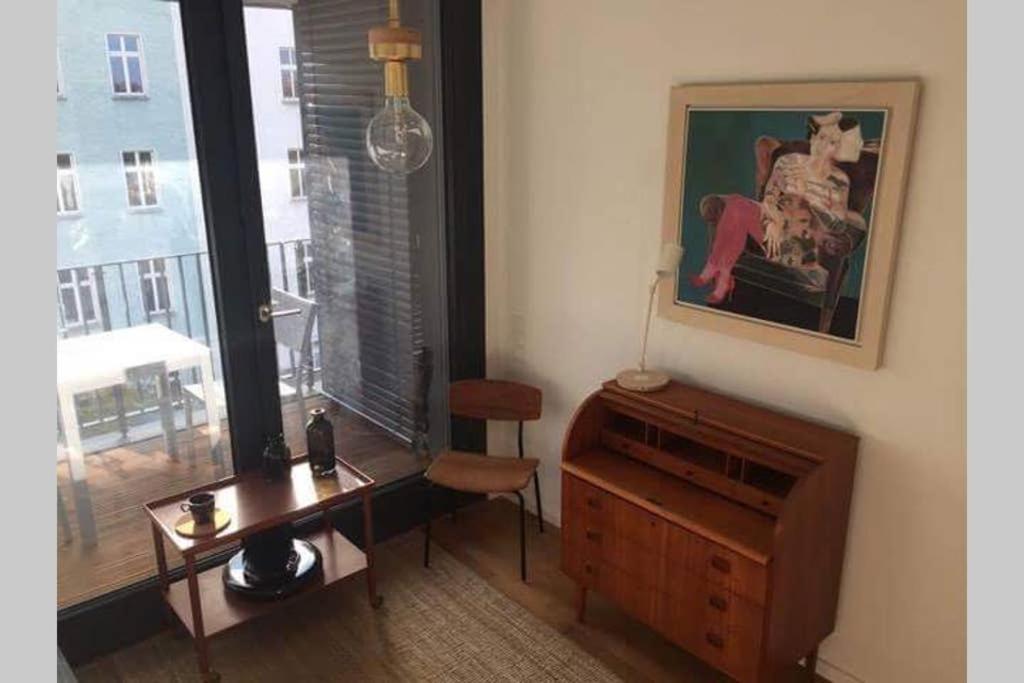 2 Bedroom Mauerpark-apartment, Mitte View Calendar Апартаменты Берлин