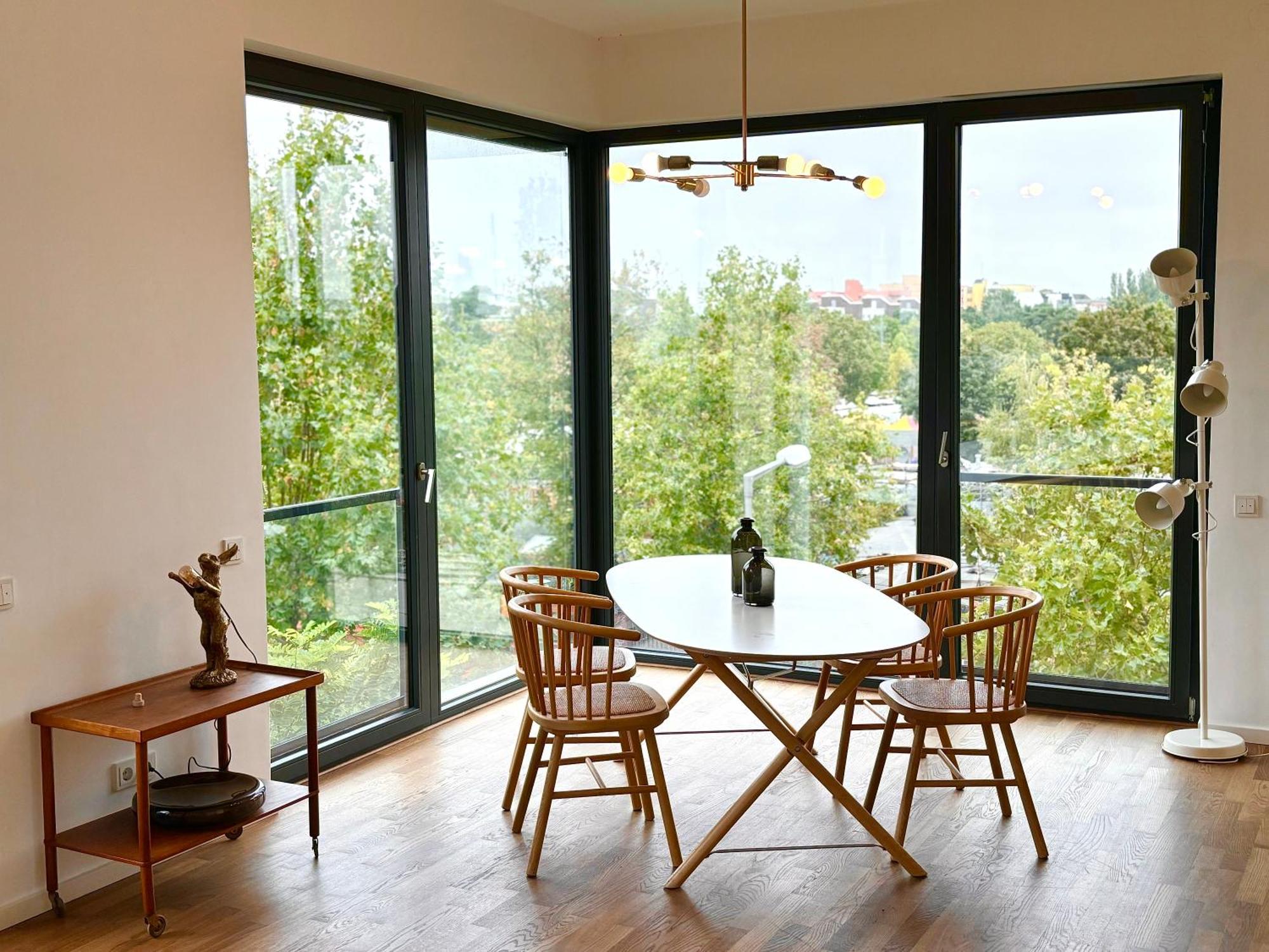 Апартаменты 2 Bedroom Mauerpark-apartment, Mitte View Calendar Берлин